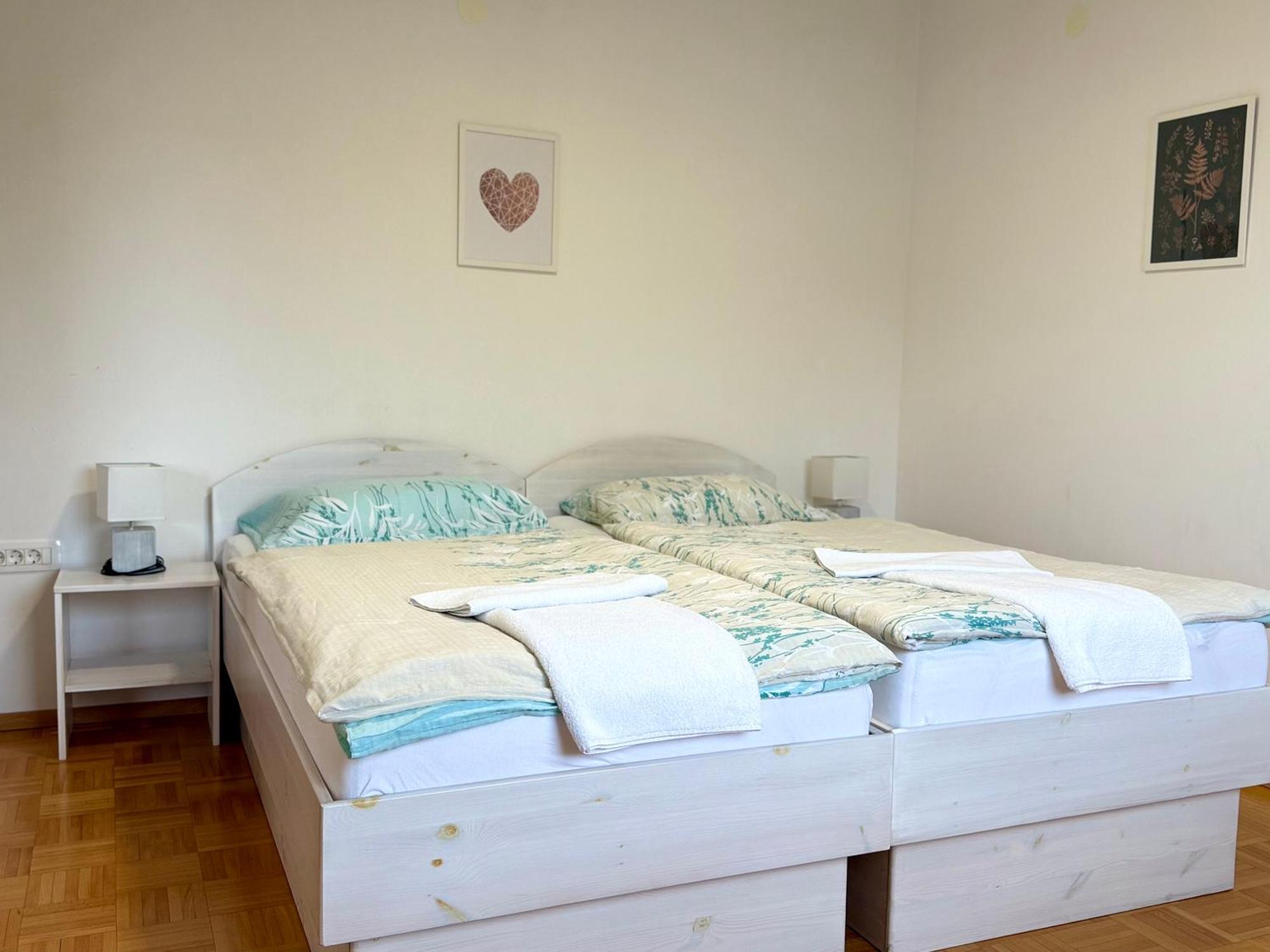Guest House Kobal Spodnje Gorje ภายนอก รูปภาพ