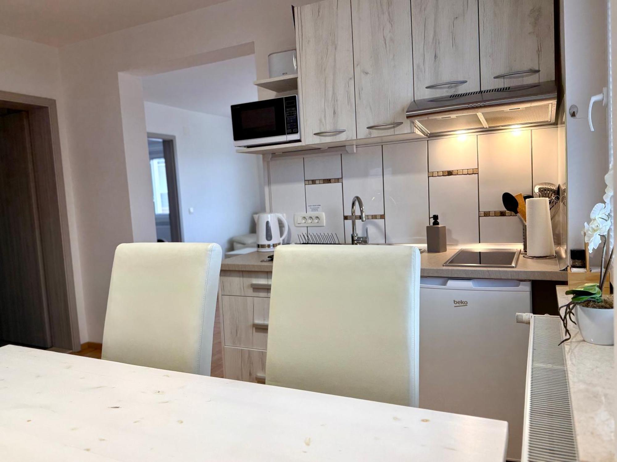 Guest House Kobal Spodnje Gorje ภายนอก รูปภาพ