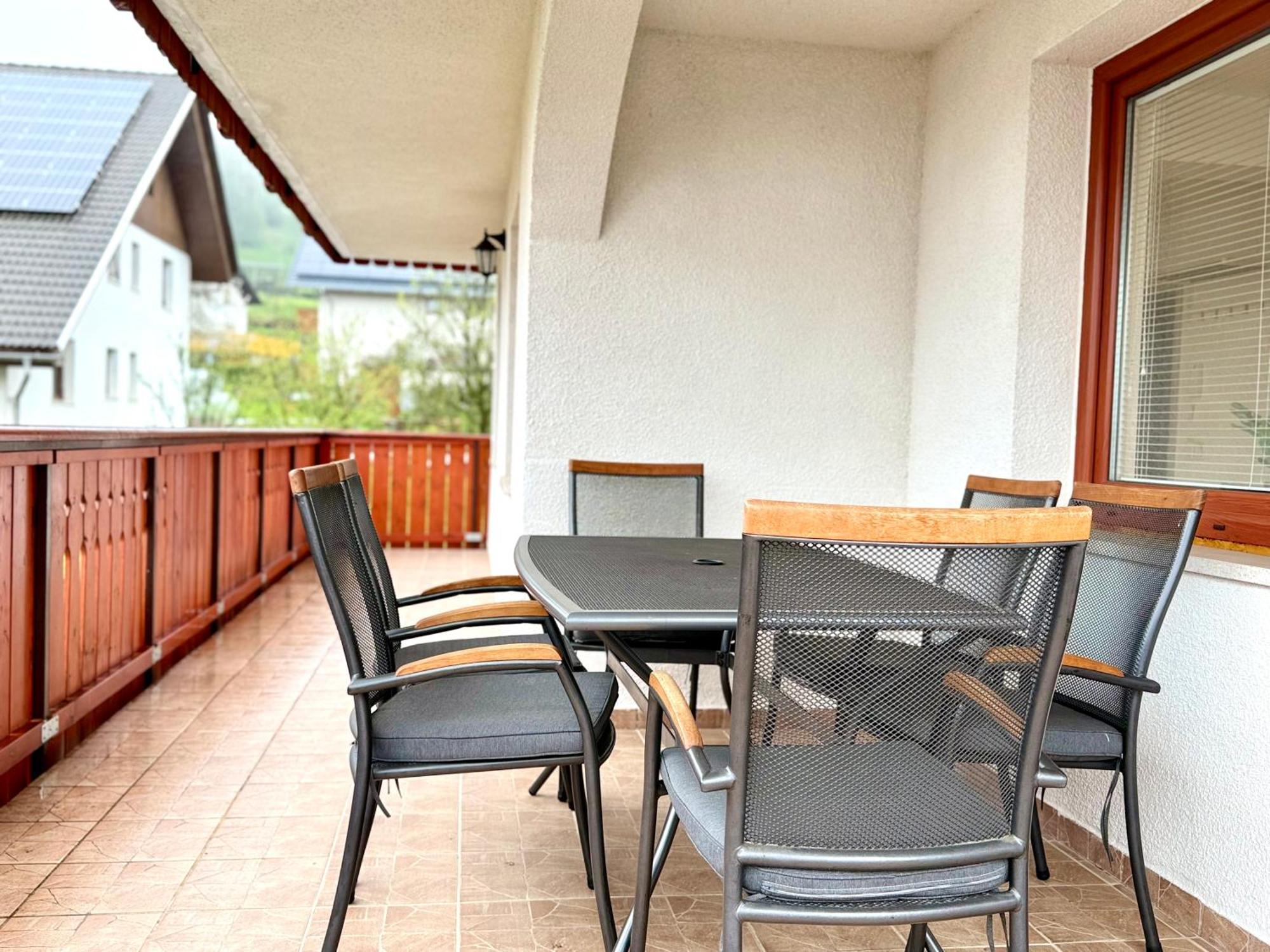 Guest House Kobal Spodnje Gorje ภายนอก รูปภาพ