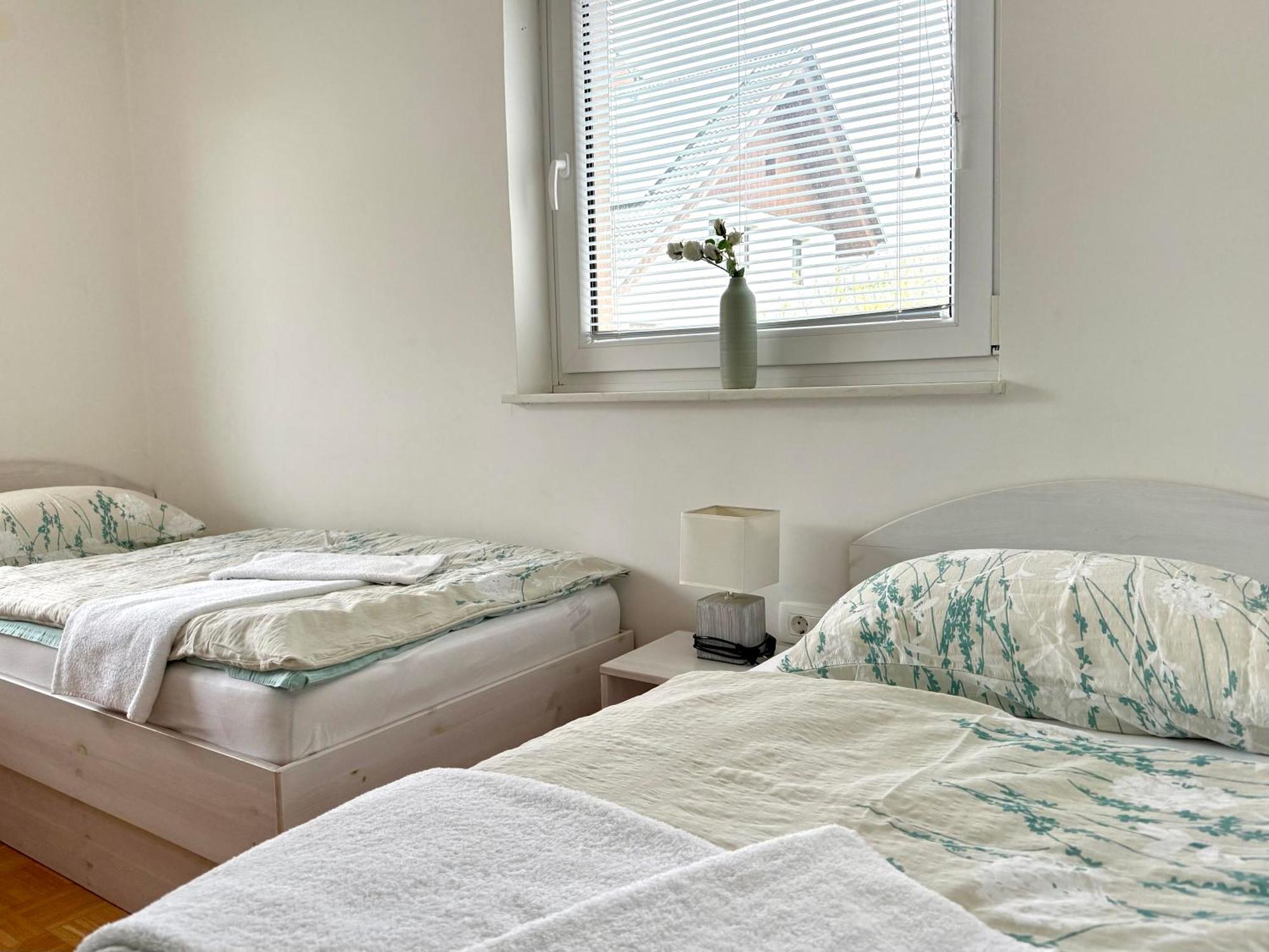Guest House Kobal Spodnje Gorje ภายนอก รูปภาพ