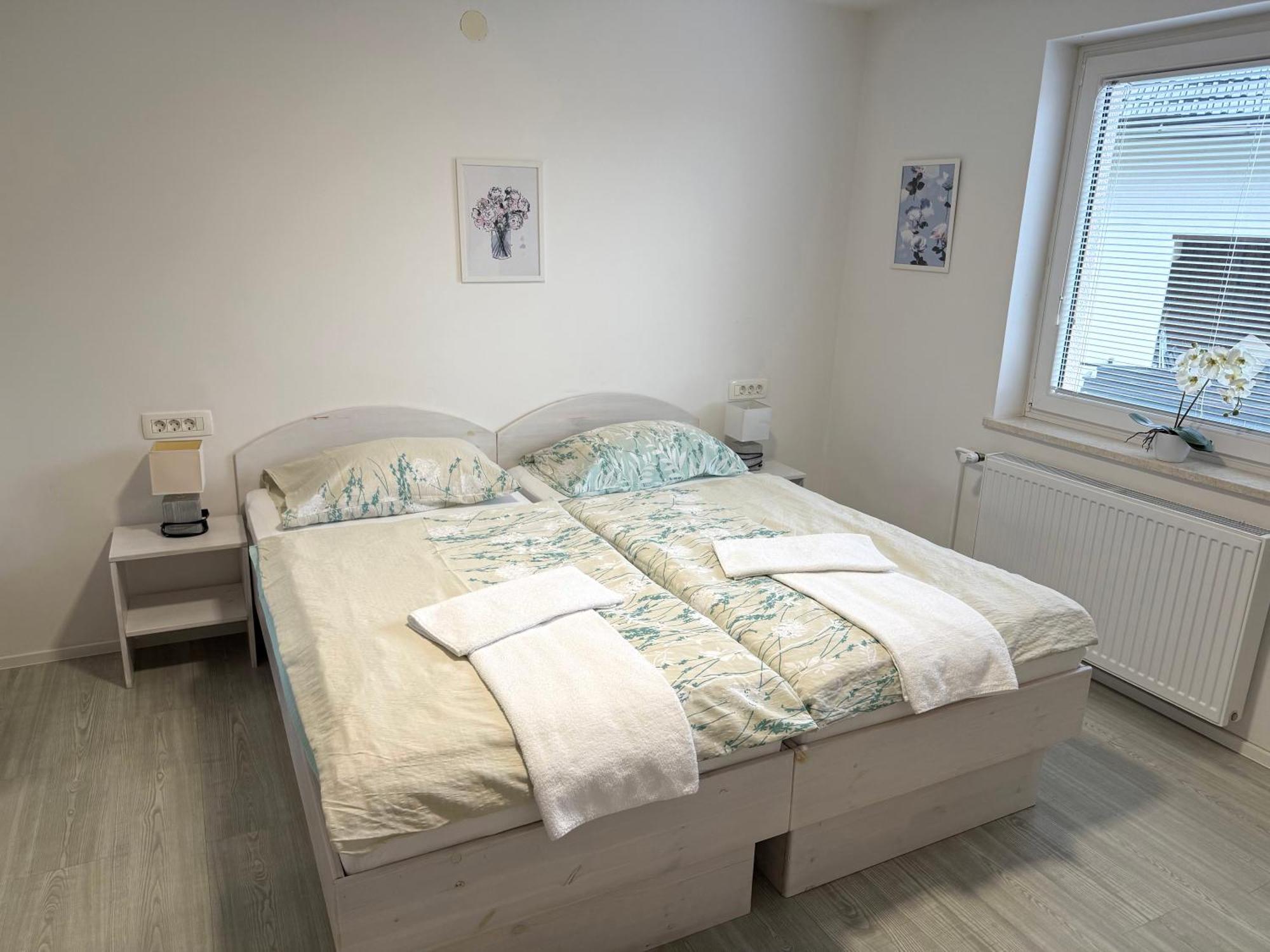 Guest House Kobal Spodnje Gorje ภายนอก รูปภาพ