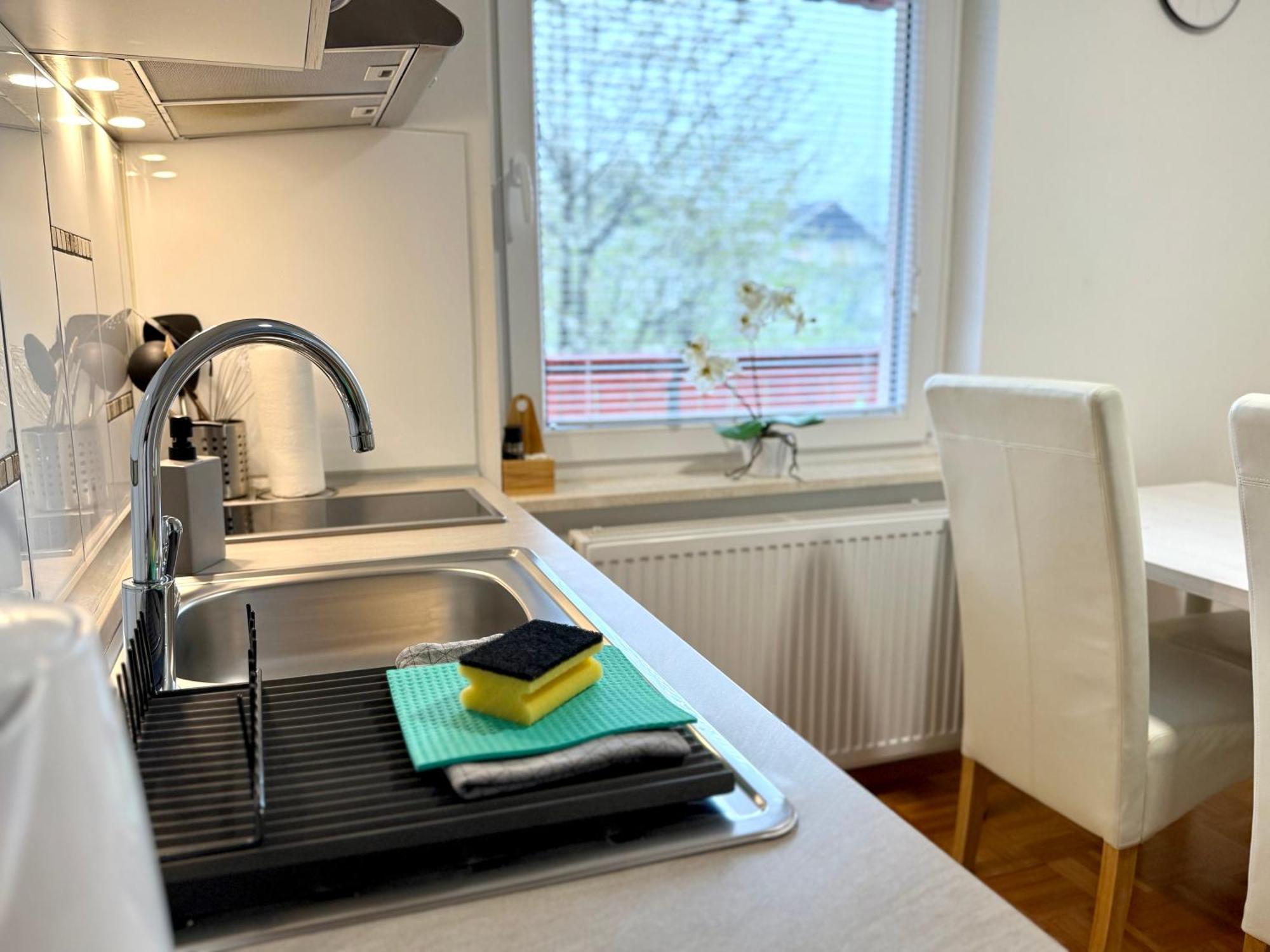 Guest House Kobal Spodnje Gorje ภายนอก รูปภาพ